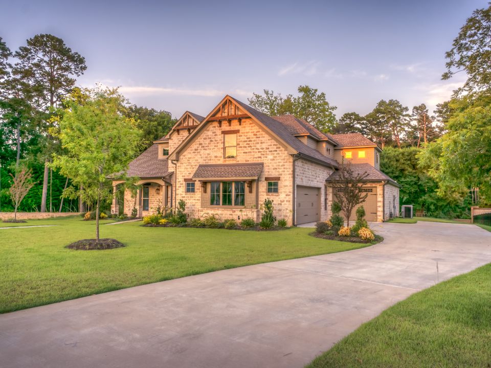 Detached house after exterior redecoration